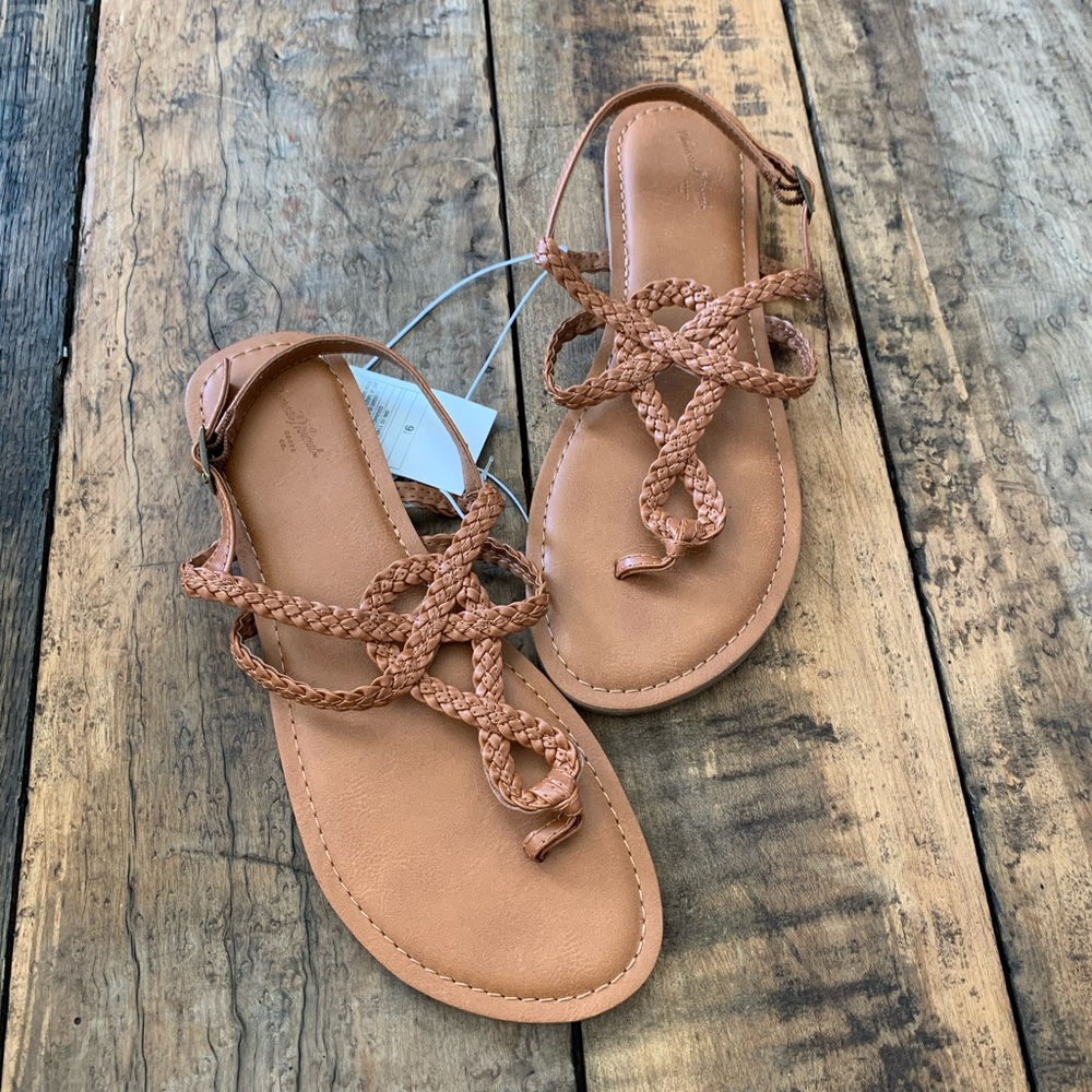NWT tan flats